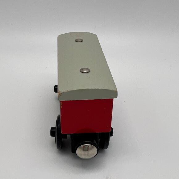 Thomas the Train & Friends Baggage Car Wooden Railway Gullane Red Gray 2003 Toy - Picture 4 of 6